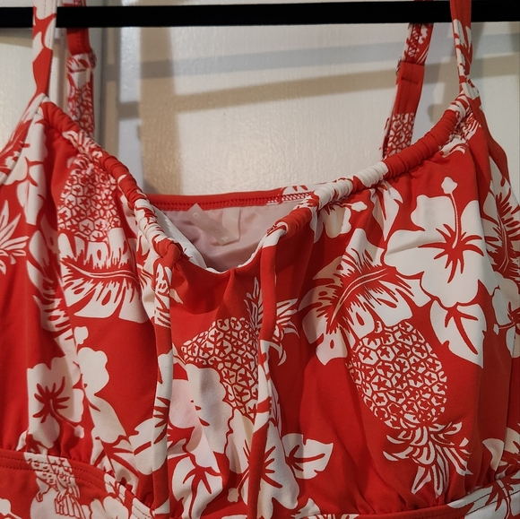 Women's Lands' End Tankini Bathing Suit, L(14) Top And M(12) Bottoms - Picture 3 of 16